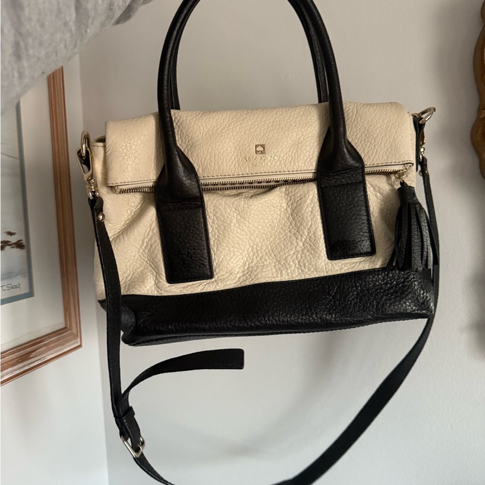 Kate Spade Elegant Black and Cream bag
